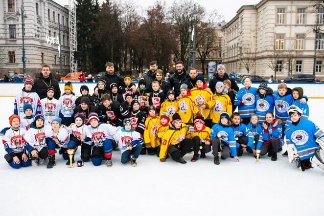 Vilniuje įvyko „Winter Classic“ – ledo ritulio turnyras po atviru dangumi!!!!