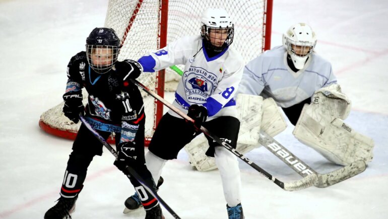 U12 BRONZOS MEDALIAI LATVIJOJE !